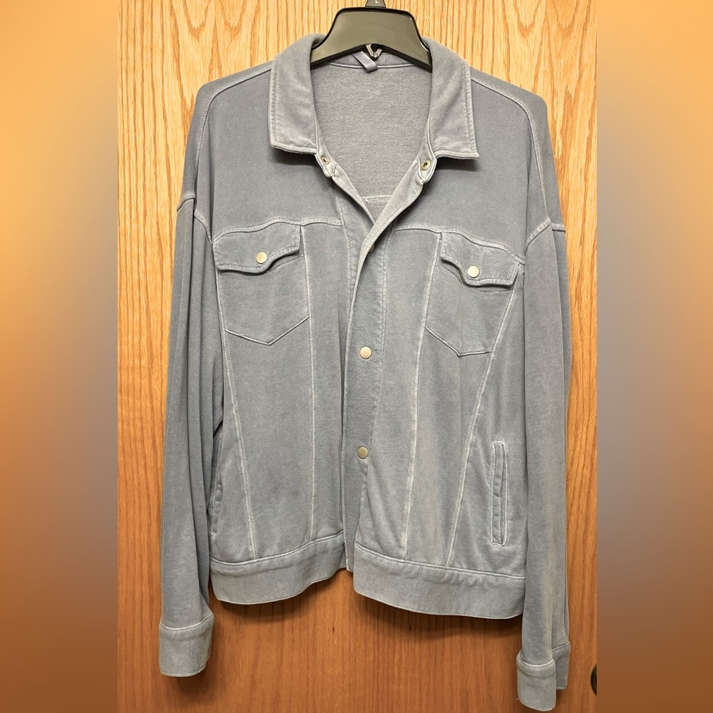 Fabletics Jacket. Button Down Jeans Jacket like Style. Size Medium